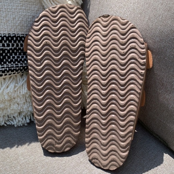 Steve MADDEN BRANDO Rose Gold Sandals - Picture 11 of 11